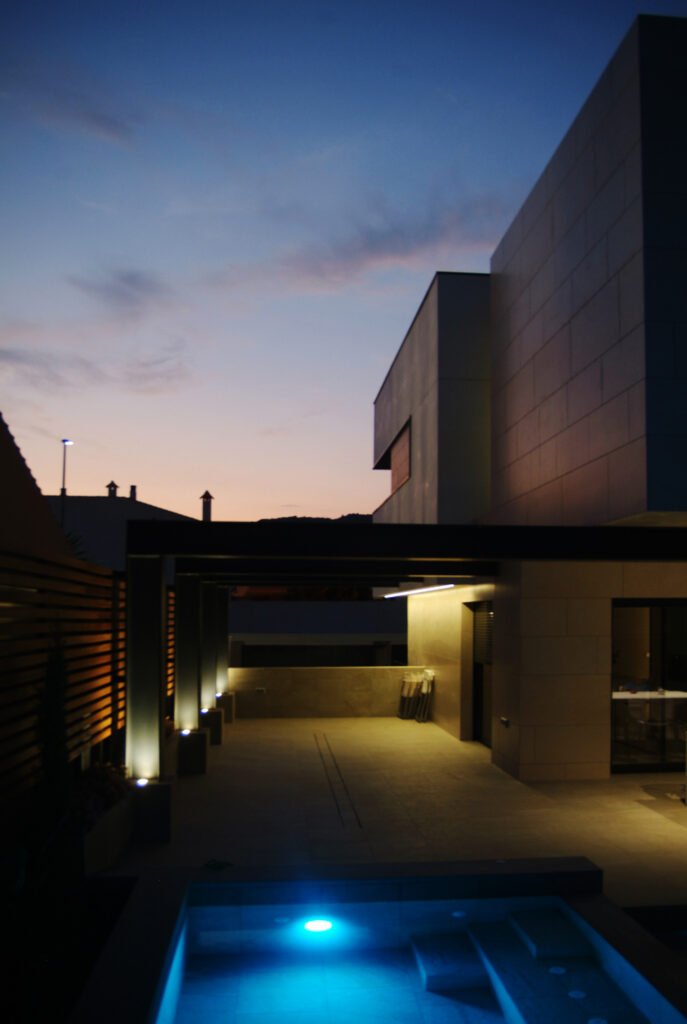 Exterior de vivienda de obra nueva